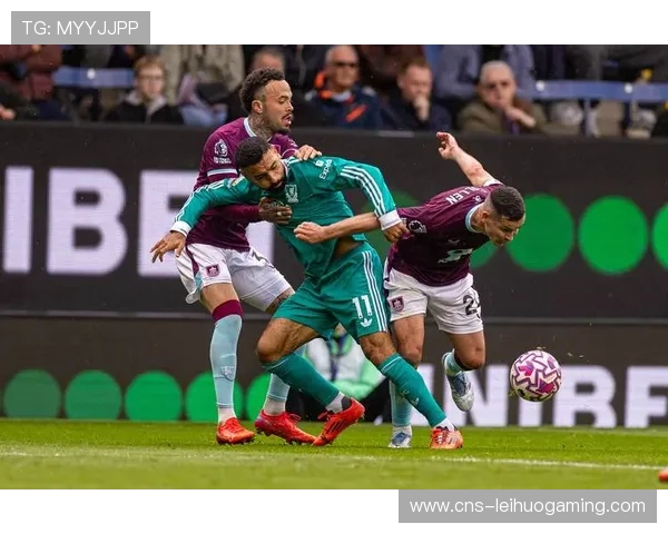 多家英超俱乐部开展社区活动，鼓励青少年参与足球运动