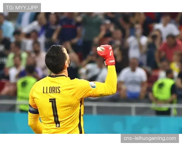 特写镜头：萨索洛门将扑出点球后振臂高呼，本赛季扑救成功率显著提升